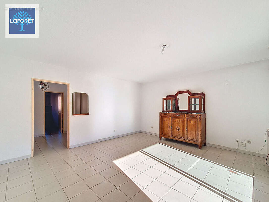 Appartement à VALLAURIS