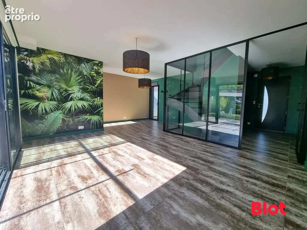 Maison 6 pièces 123 m² à vendre à La Meziere (35520) - photo 2