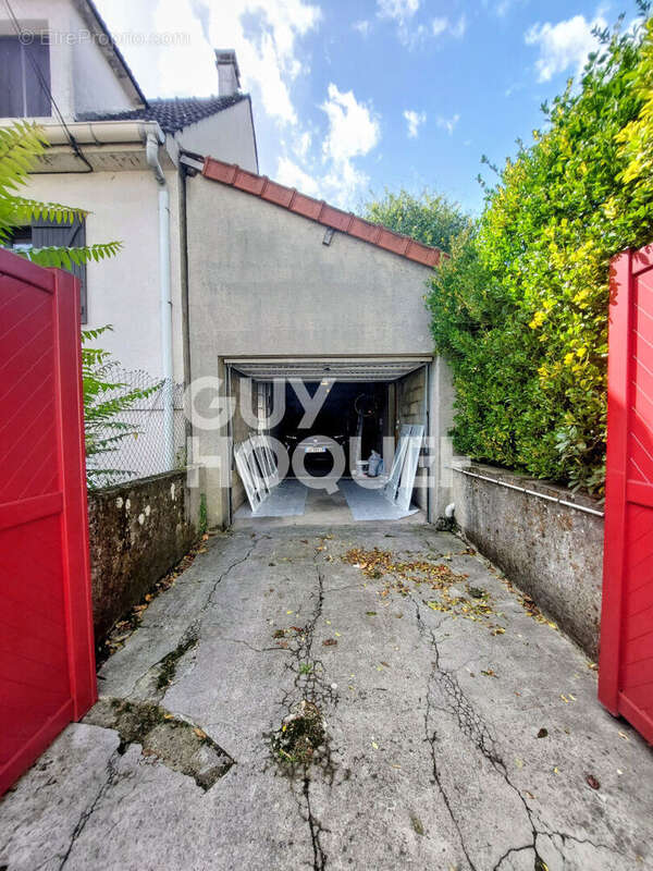 Maison à ROSNY-SOUS-BOIS