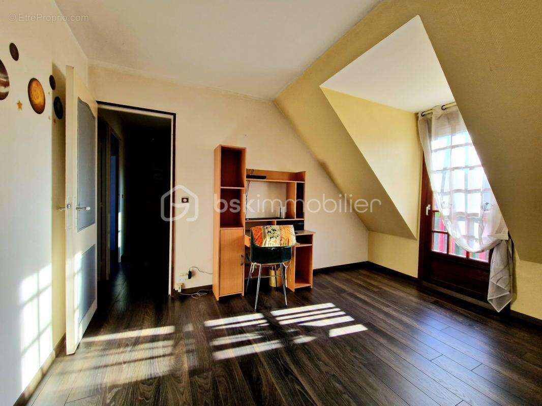 Maison à BAZAINVILLE