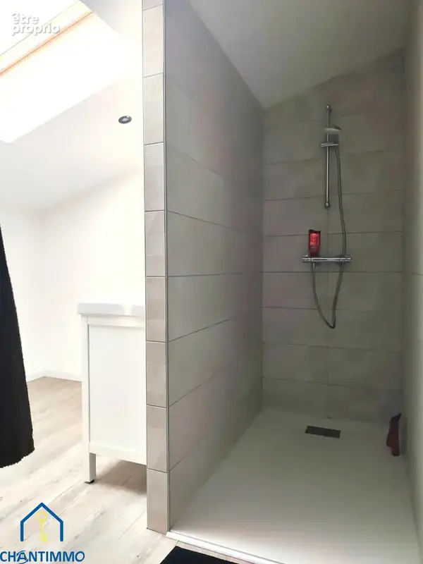 Maison en pierre rénovée avec dépendances - photo 11
