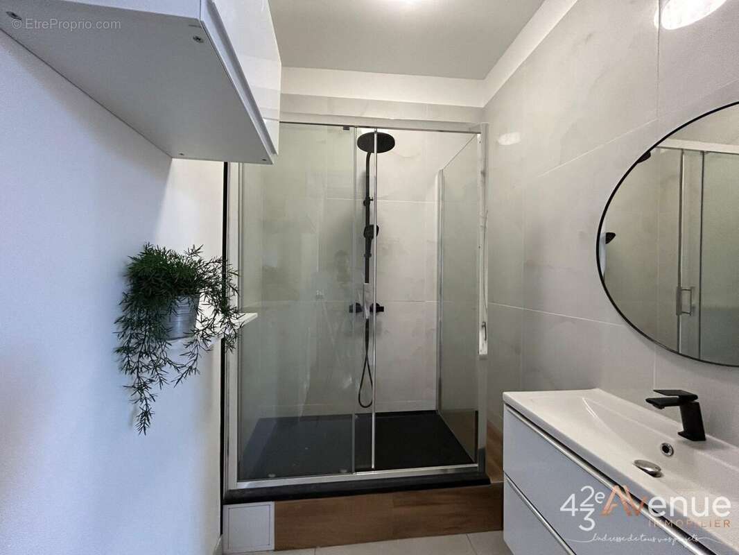 Appartement à SAINT-ETIENNE