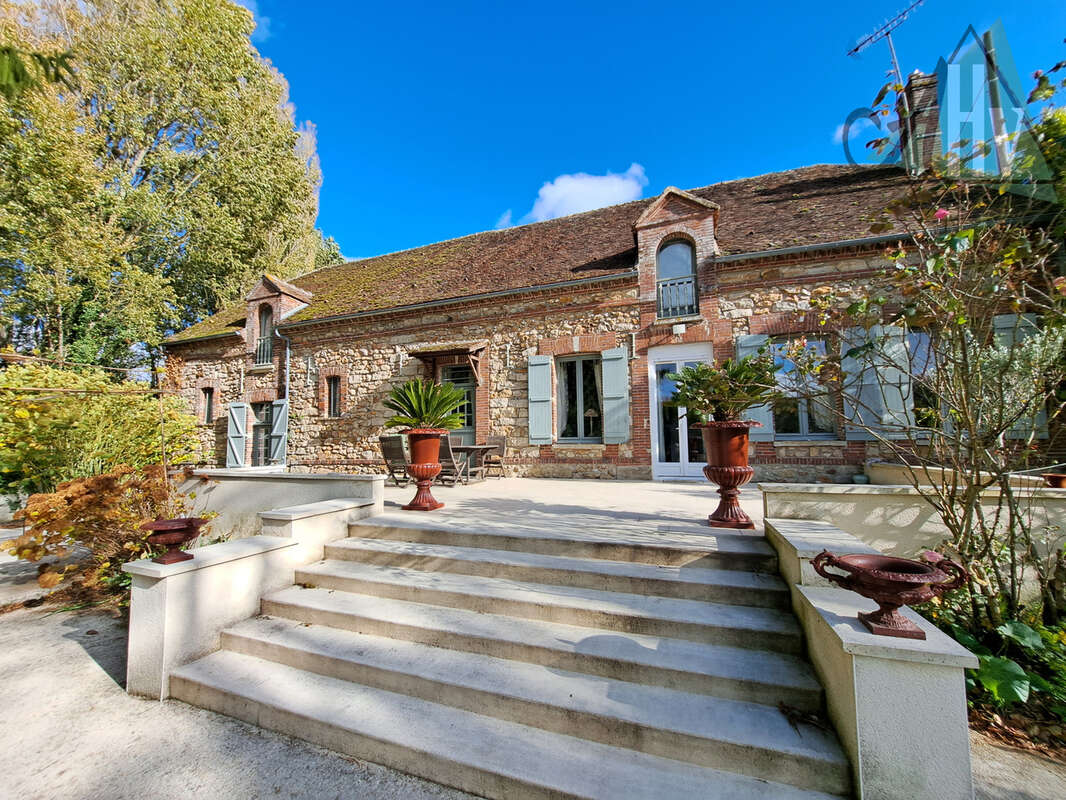 Maison à BRAY-SUR-SEINE