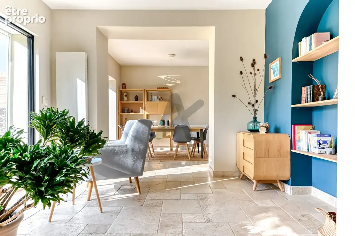 Caluire - Boutary: Une maison familiale de 205m2, 5 chambres, terrasse, jardin, piscine. - photo 5