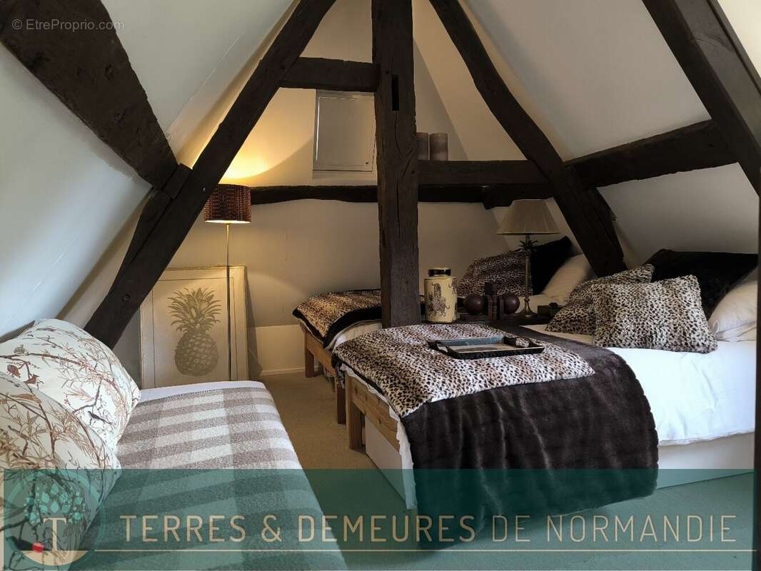 Vallée de Seine, village typique normand, propriété de caractère, au calme, jardin arboré. - photo 8