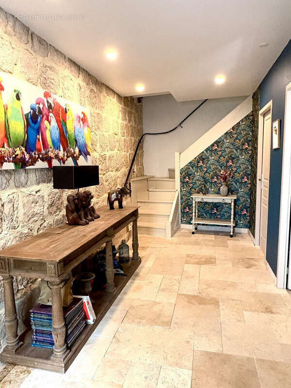 L'entrée au RDC - Maison à BAGAT-EN-QUERCY