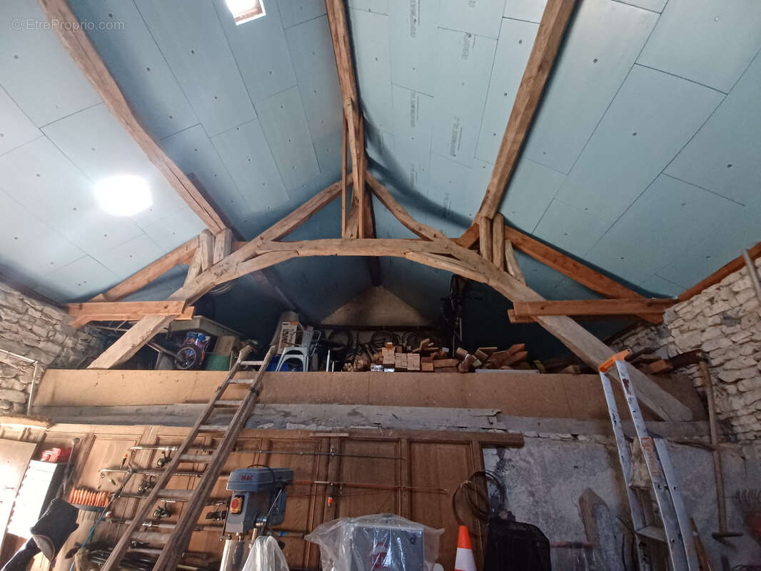 Maison à JUSSY-LE-CHAUDRIER