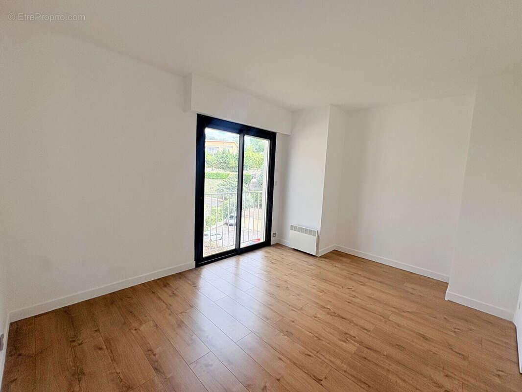 Appartement à VENCE