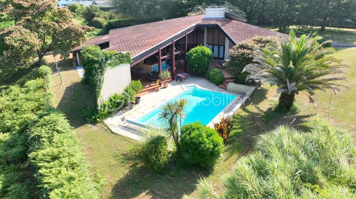 Superbe propriété de 190 m²  – Calme, piscine et nature aux portes de Dax - photo 13