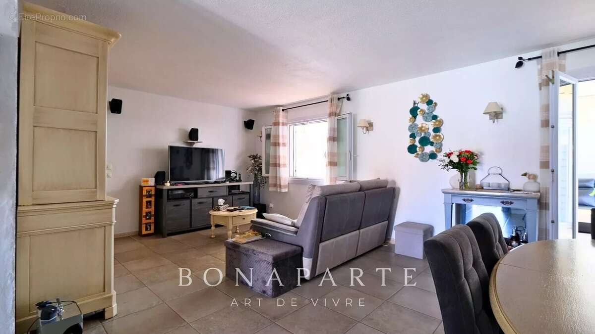 Maison à SAUVIAN