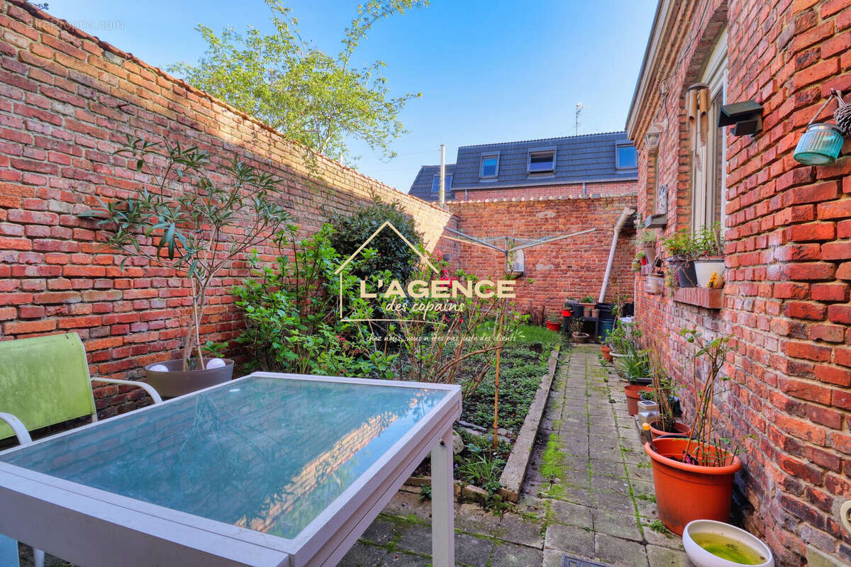 Maison à ARMENTIERES