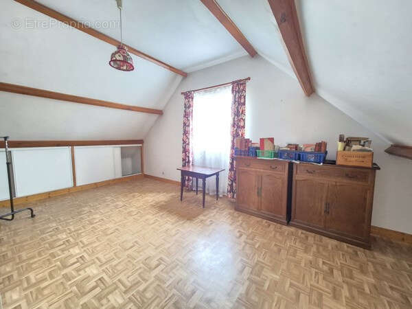 Maison à NEUFCHATEL-EN-BRAY