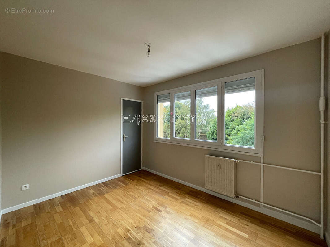 Appartement à CANTELEU