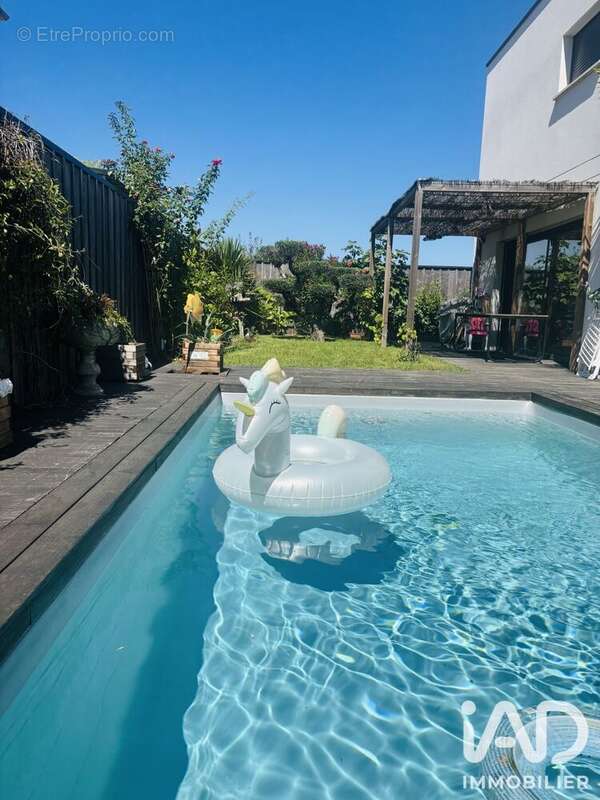 Maison 128 m² à Artigues-Pres-Bordeaux  - photo 4