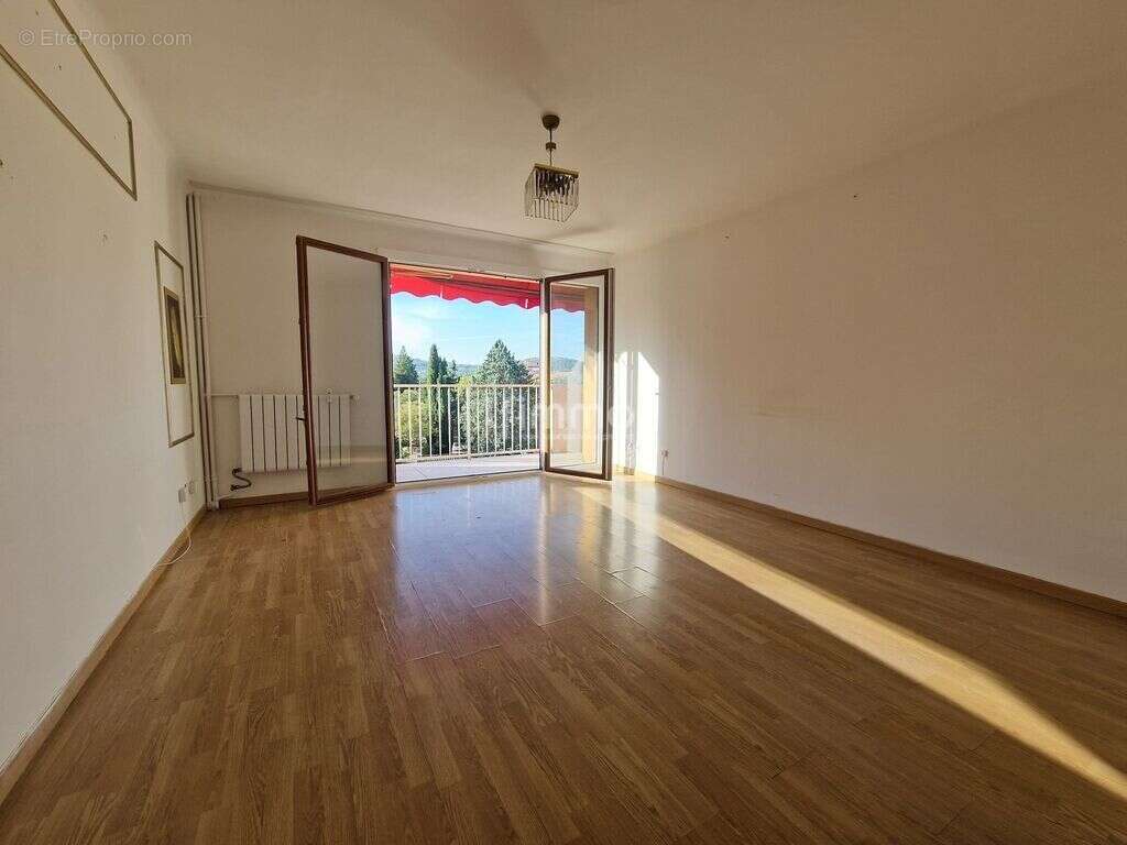 Appartement à DRAGUIGNAN