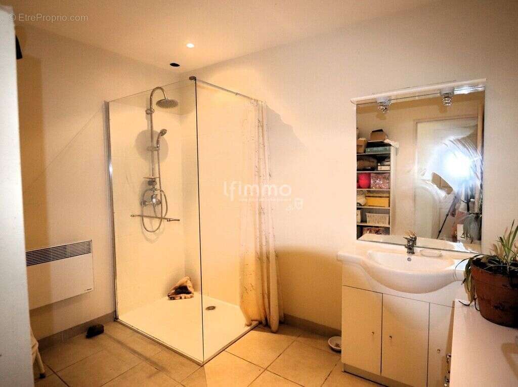 Maison à LES EYZIES-DE-TAYAC-SIREUIL