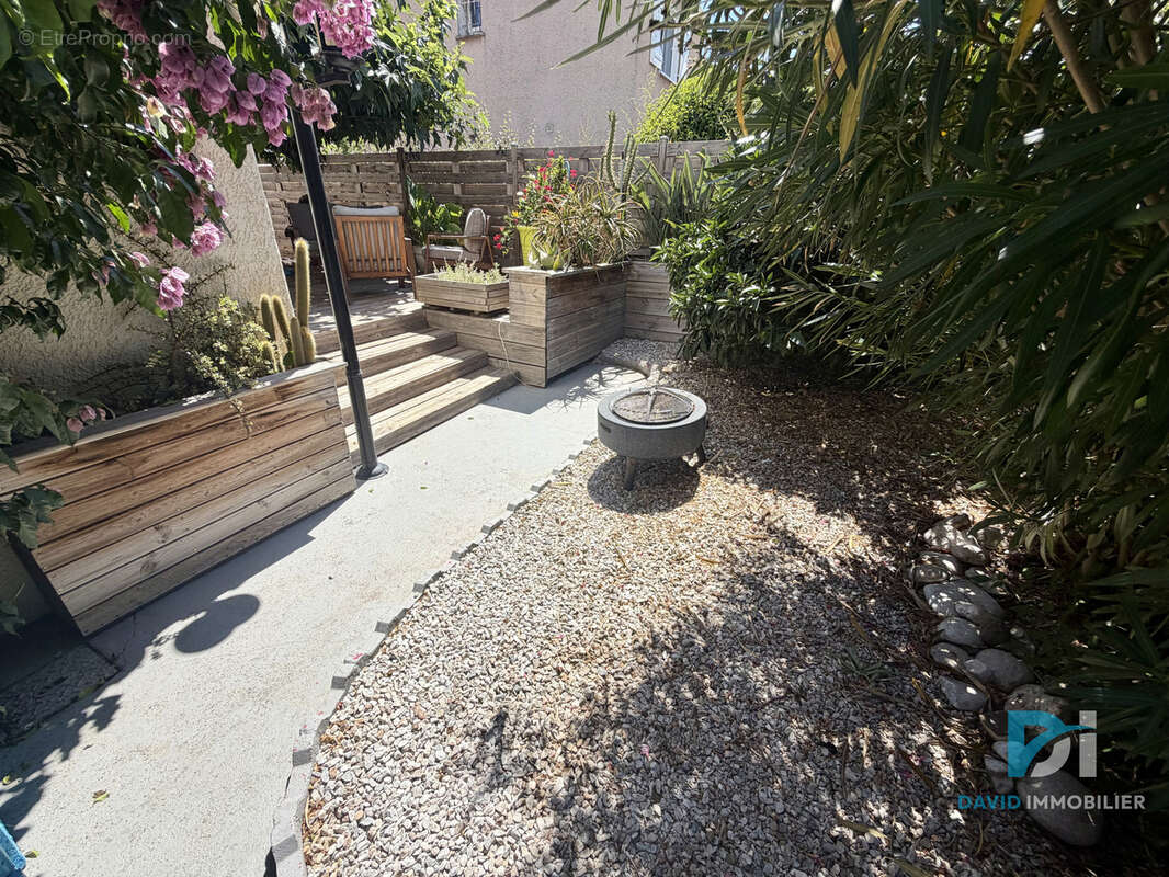 BEZIERS, Villa plain-pied sur 250m2 de terrain. - photo 3