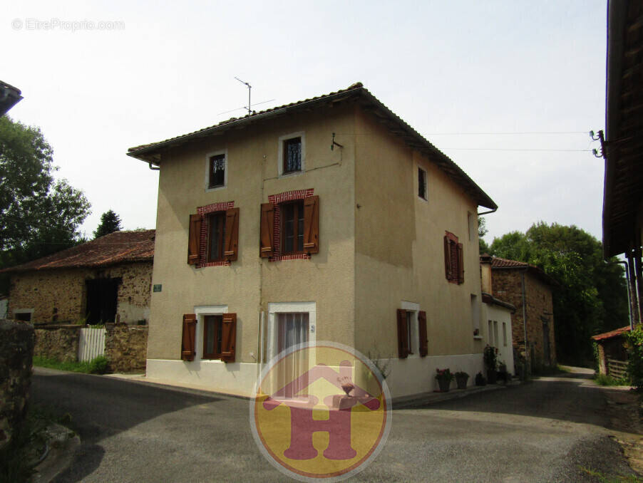 Maison à ROCHECHOUART