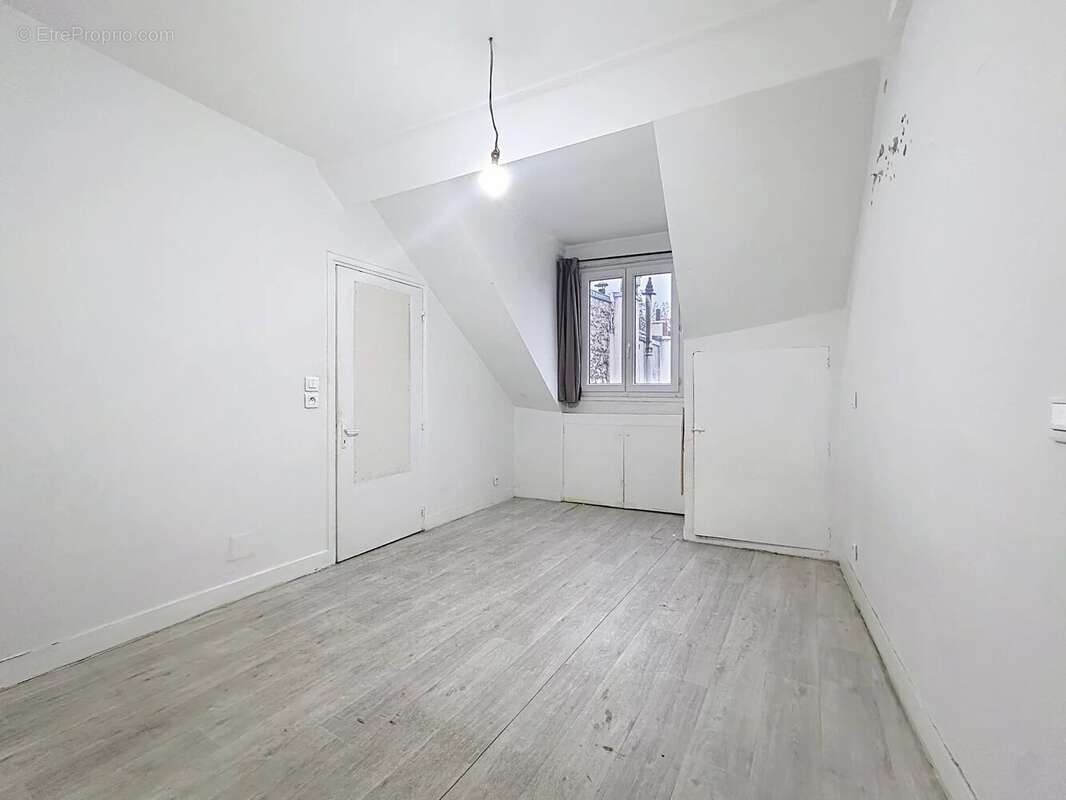 Appartement à PARIS-7E