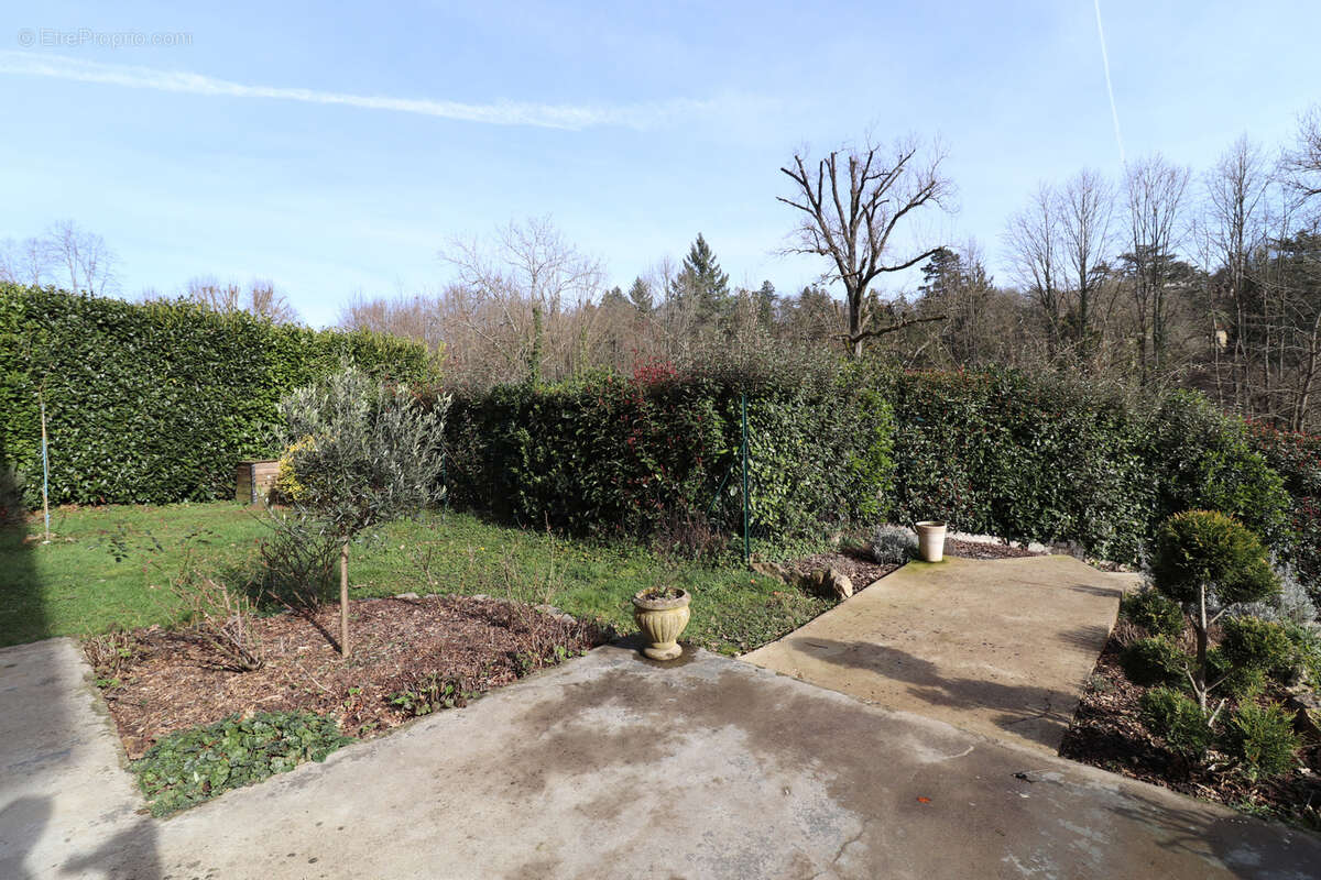 Maison à CHARBONNIERES-LES-BAINS