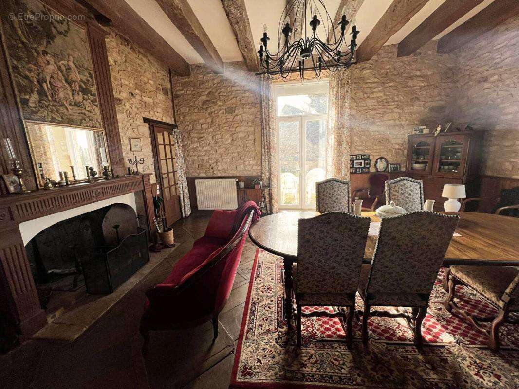 Maison à SAINT-GERMAIN-DES-PRES