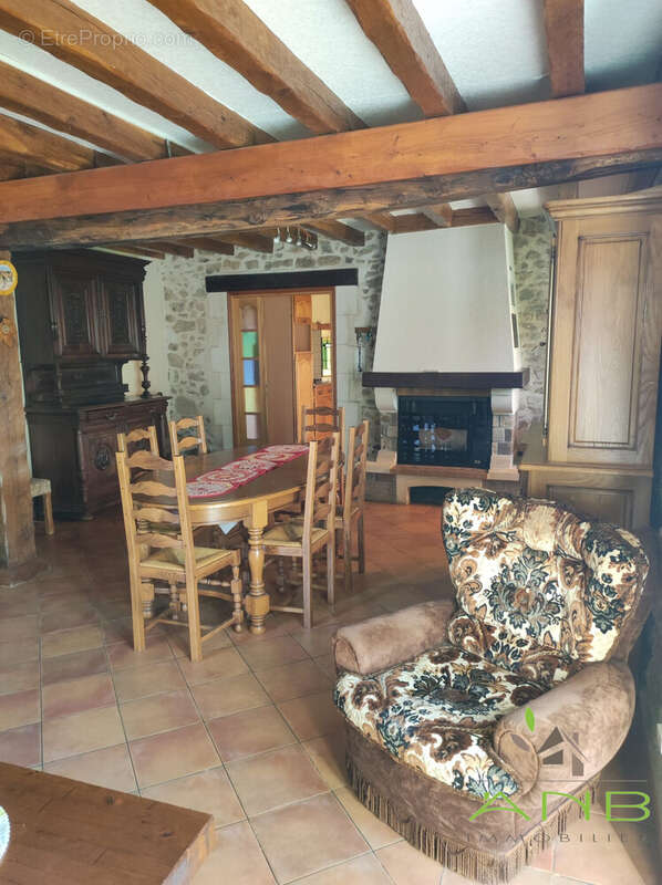 Maison 115 m² à Busserolles  - photo 8