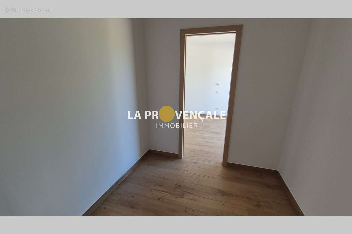 Maison à POURRIERES