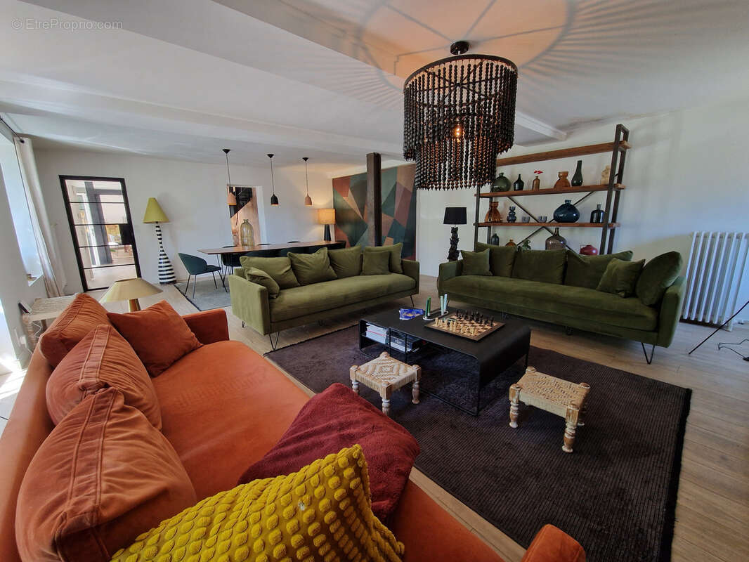 Maison à LA CHAPELLE-SAINT-MESMIN