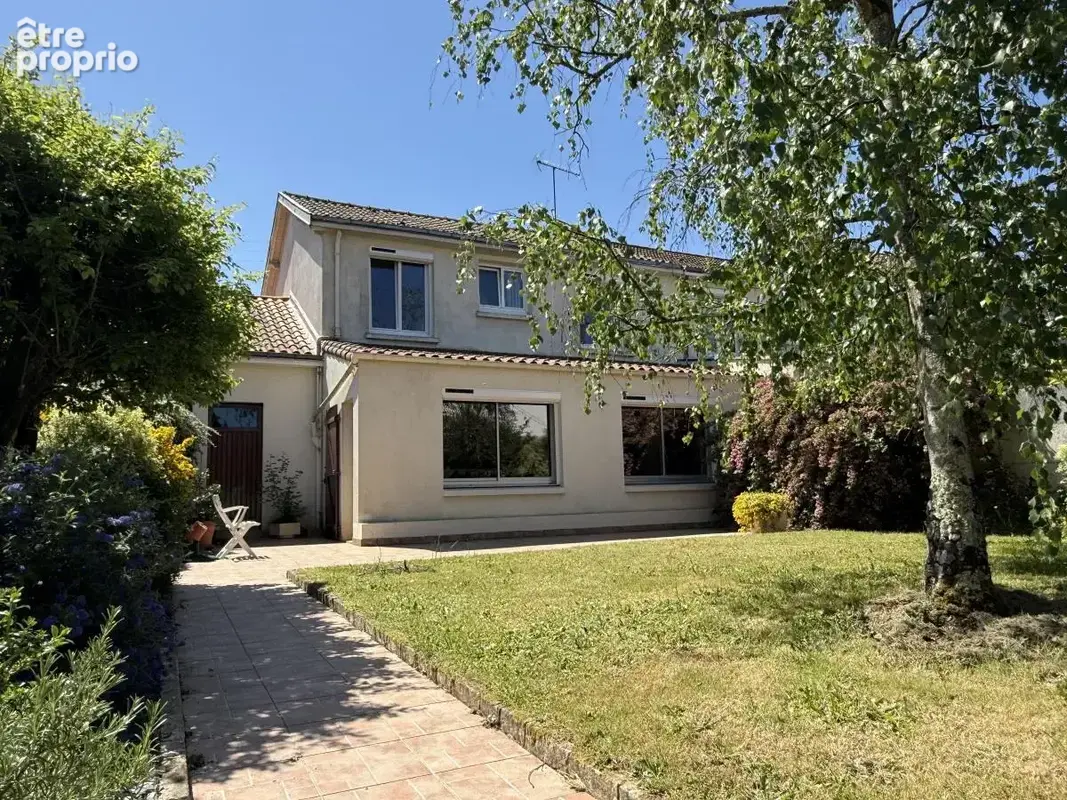Maison 6 pièces 121 m² à vendre à Cholet (49300) - photo 4
