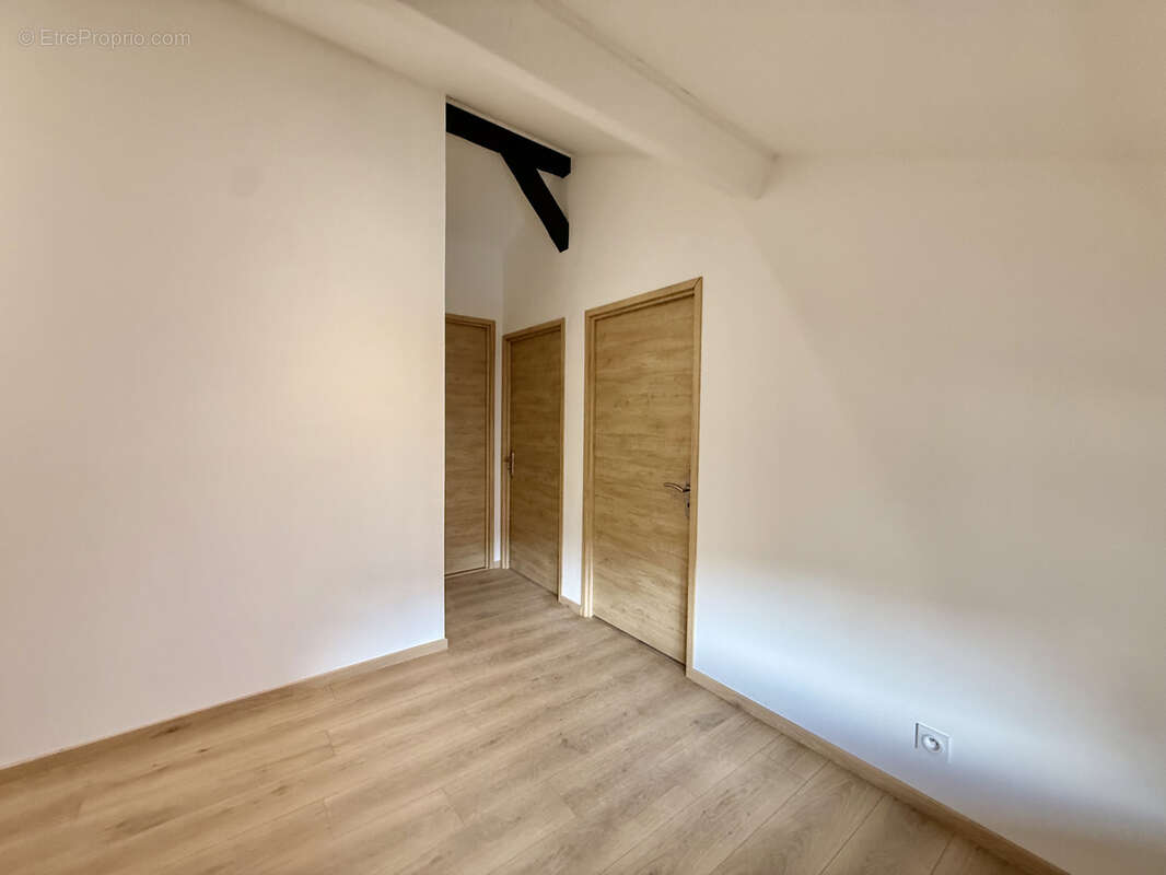 Appartement à ROMANS-SUR-ISERE