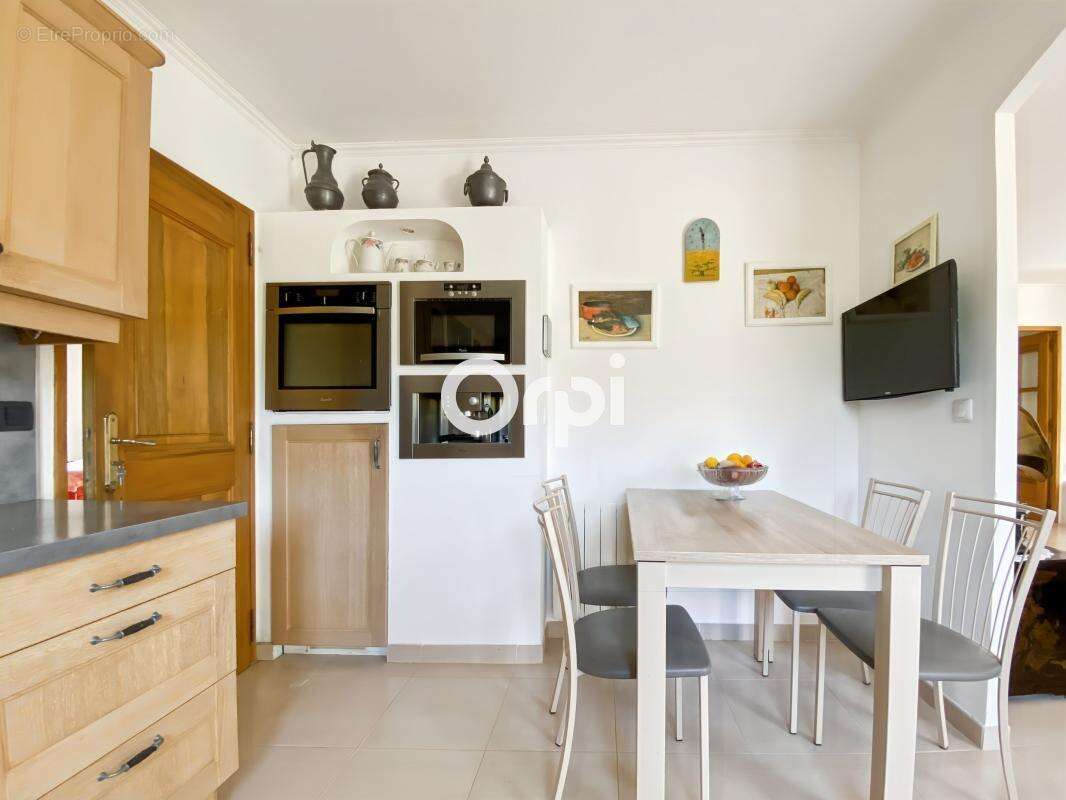 Maison à NANS-LES-PINS