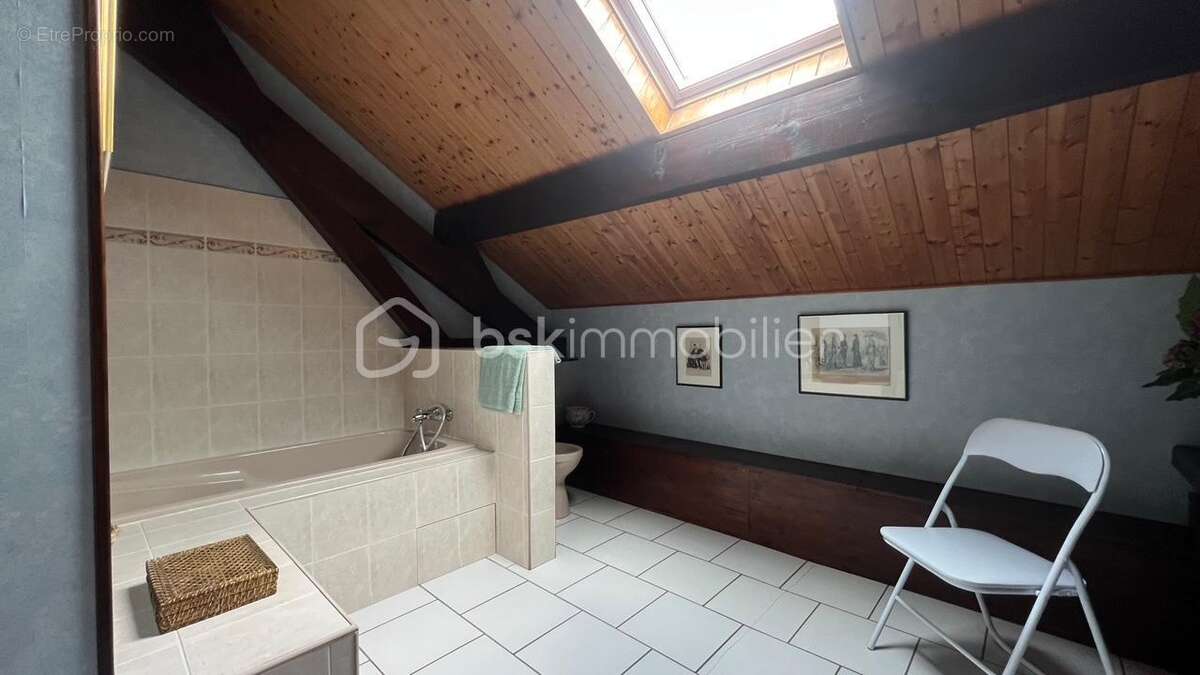 Maison à SAINT-JULIEN-DE-RAZ