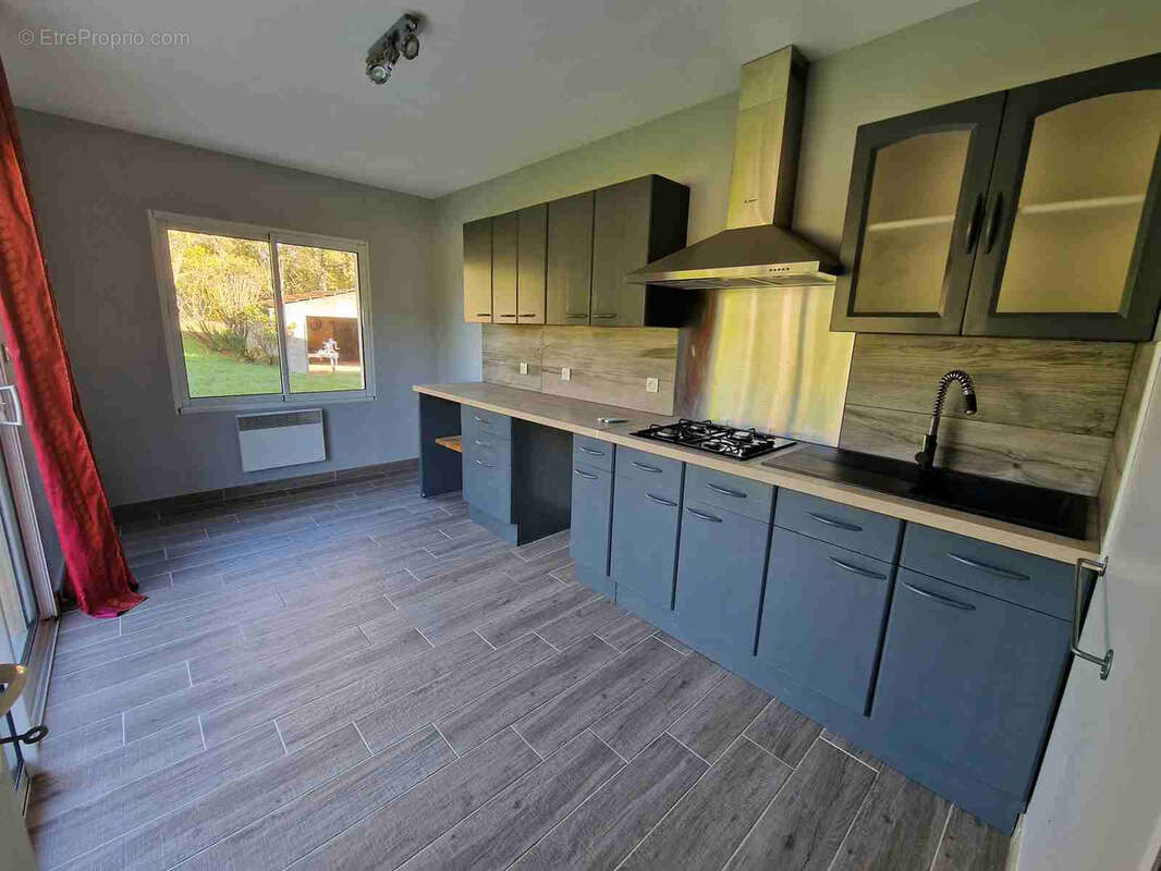 Maison de plain-pied avec 2 logements avec garages - photo 13