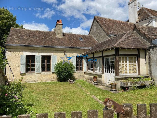 Maison à SAINT-REMY-DES-MONTS