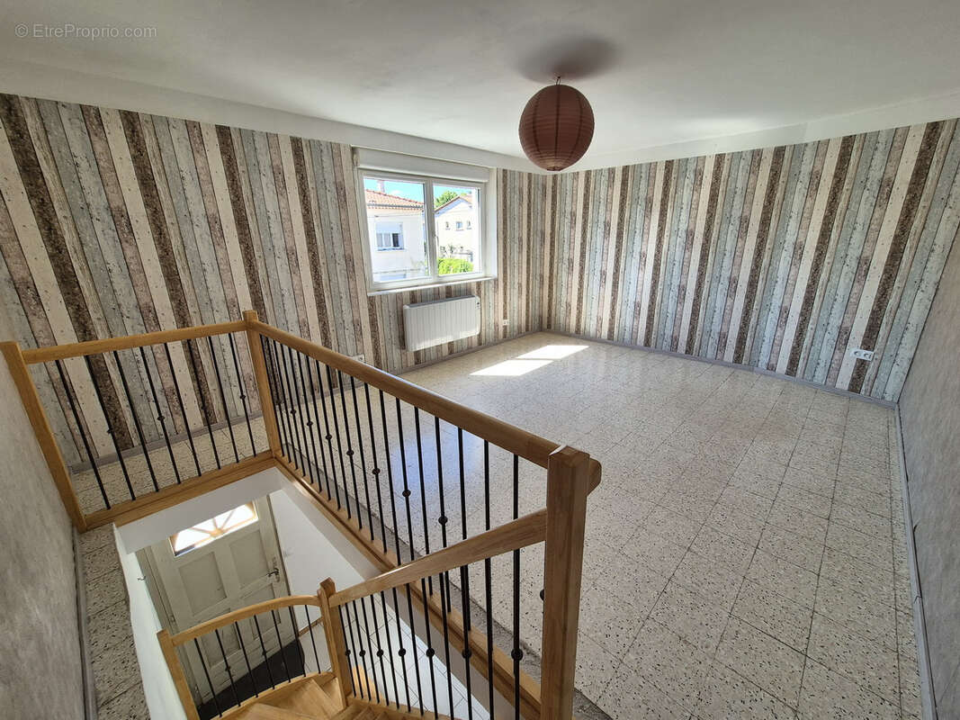Maison familiale T8 secteur calme - photo 11