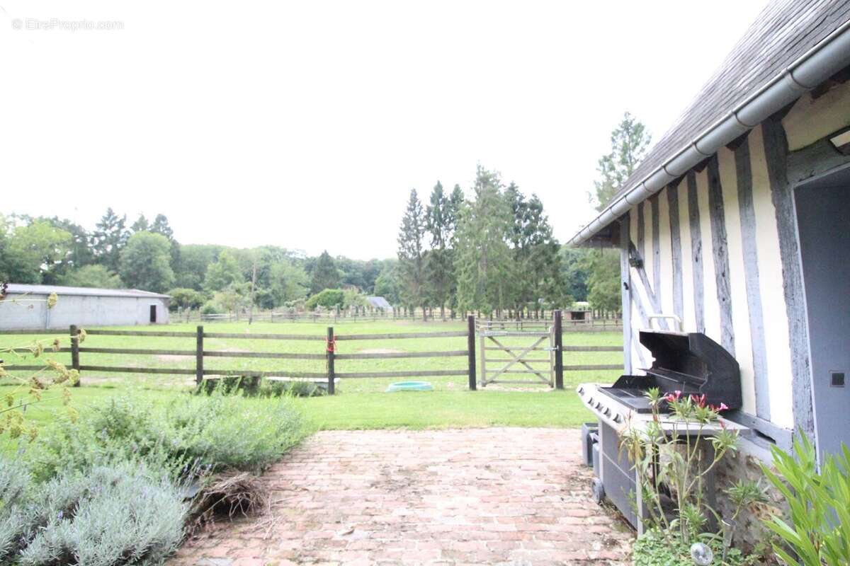 Jardin - Maison à LE TORQUESNE