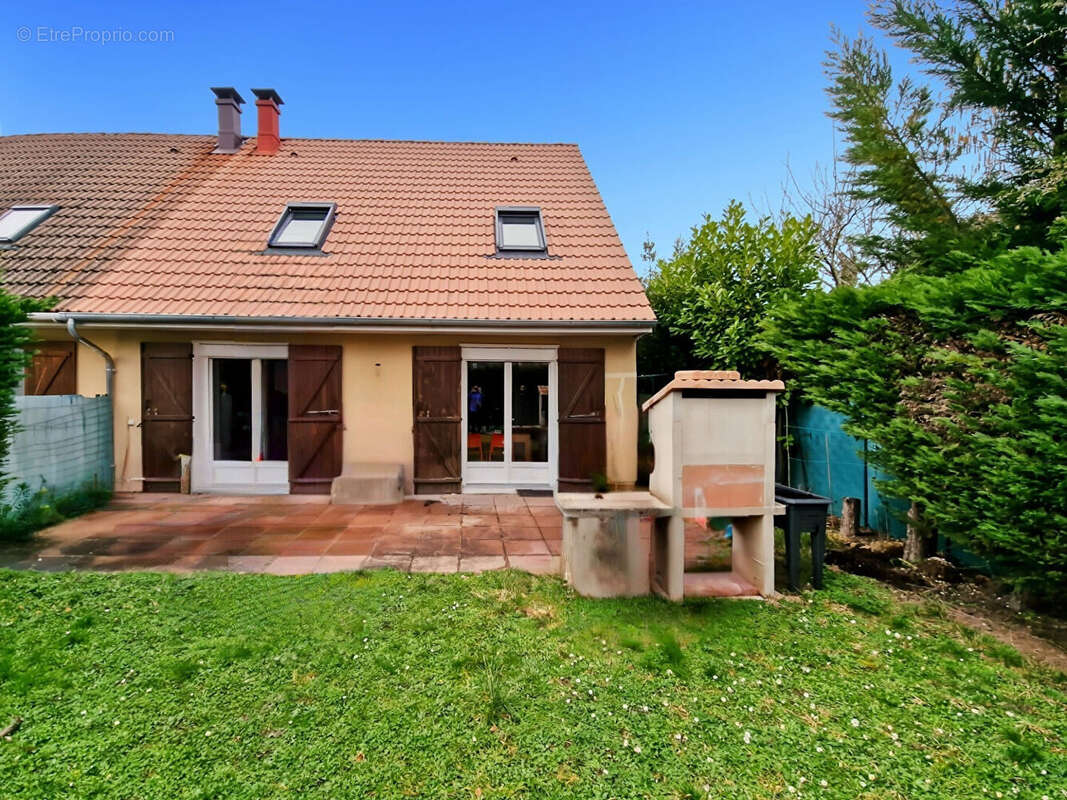 Maison à DAMMARIE-LES-LYS