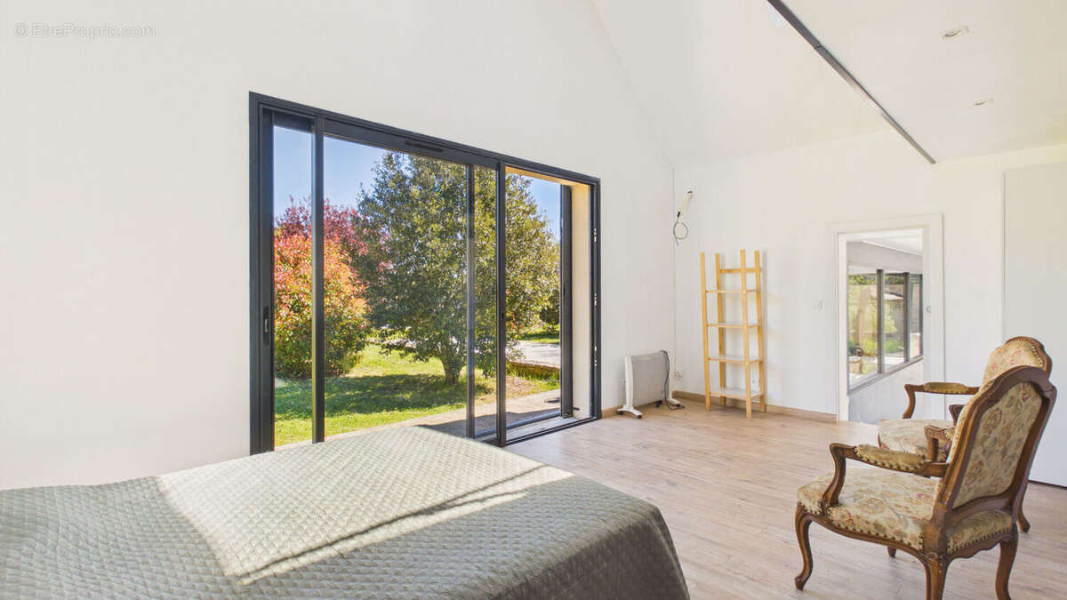 Maison de charme 6 pièces avec piscine, hameau paisible - photo 7