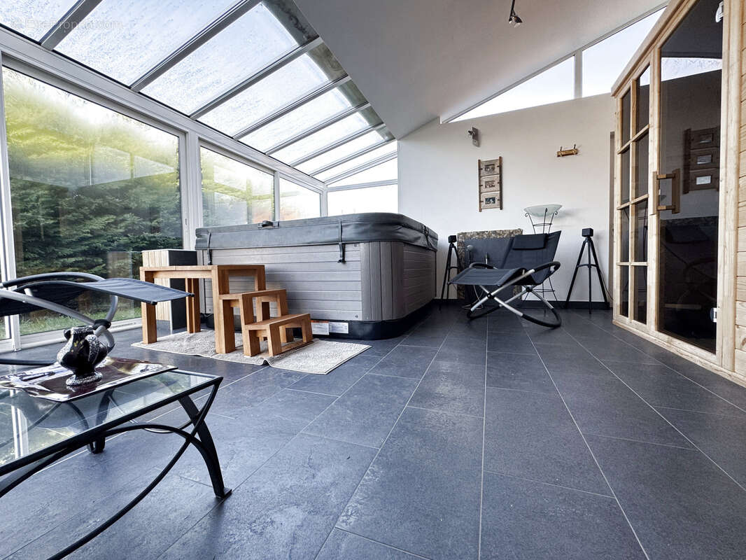 Maison à PORTES-LES-VALENCE