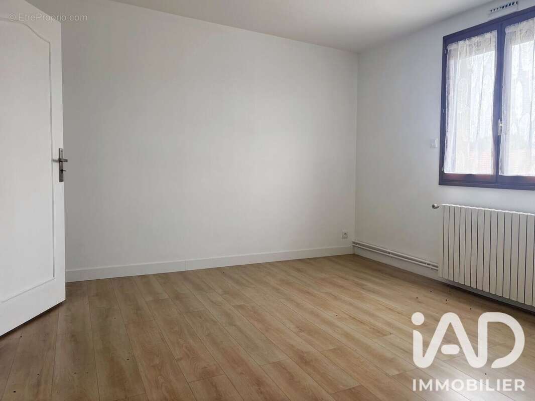 Maison 141 m² à Saint-Sauveur  - photo 8