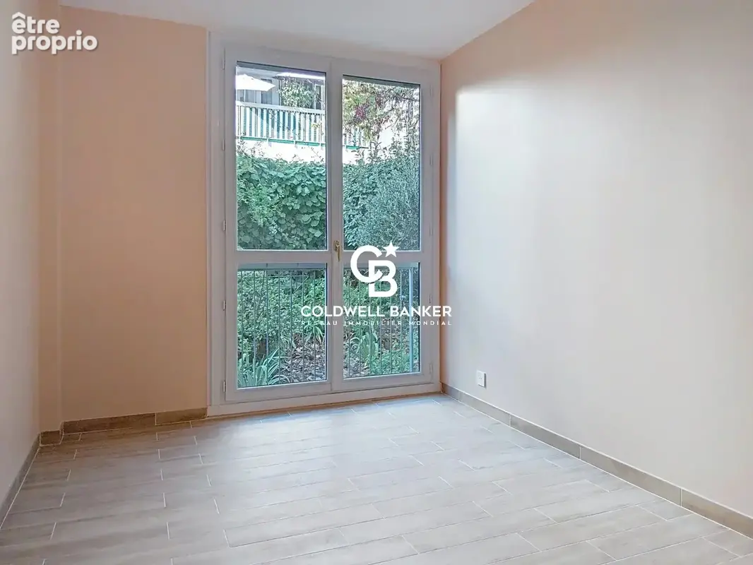 T3/4 avec garage et cave saint raphael - photo 12
