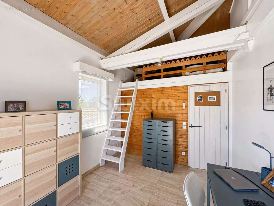 Maison à MONTBOUCHER-SUR-JABRON