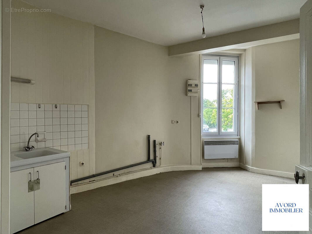 Appartement 1 - cuisine - Appartement à AVORD