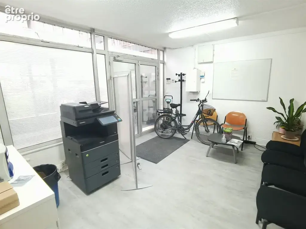 Local 98 m2 open space - photo 4