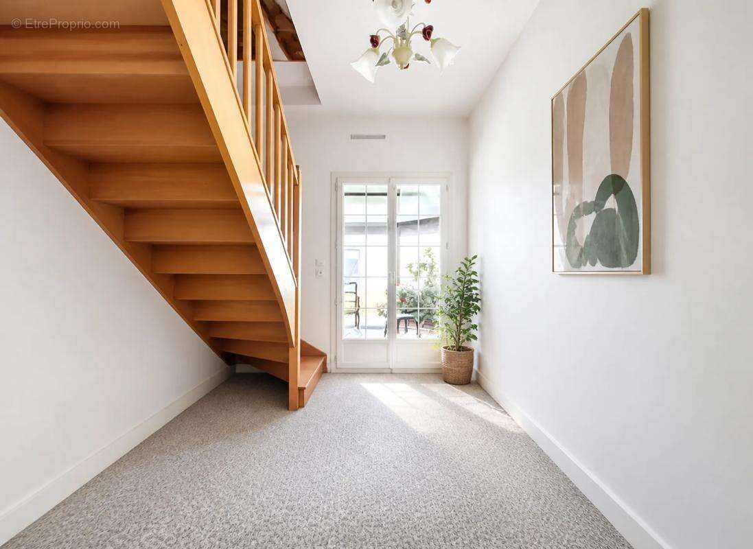Maison de 5 pièces de 223 m² à Ligny-le-Ribault - photo 11
