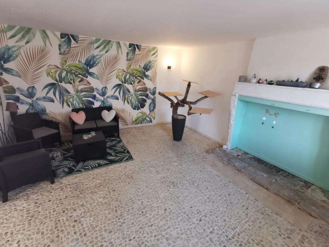 Maison à FONTENILLE