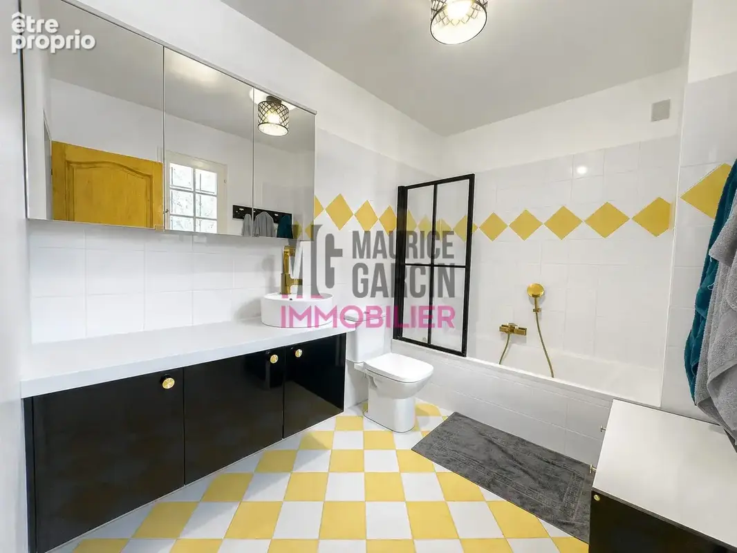 Maison 6 pièces 162 m² à vendre à Uchaux (84100) - photo 9