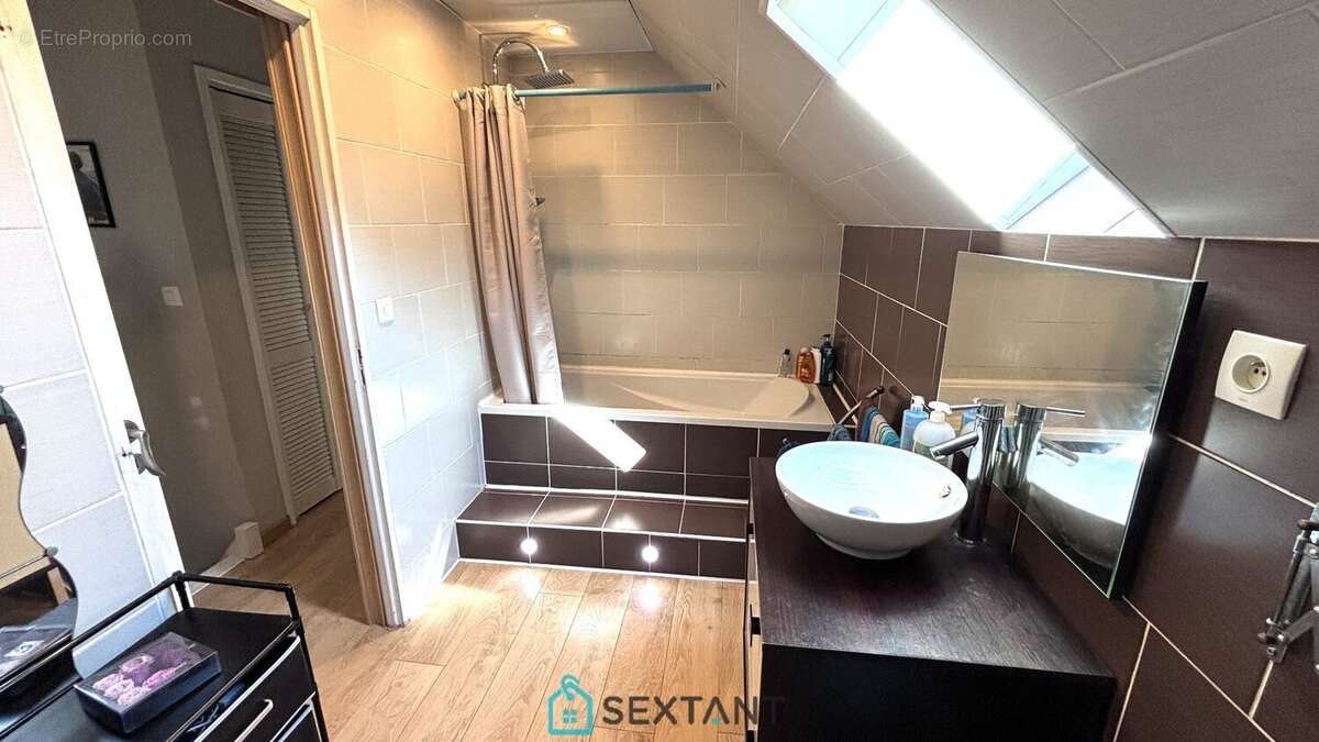 Maison 150m2 6 chambres - photo 13