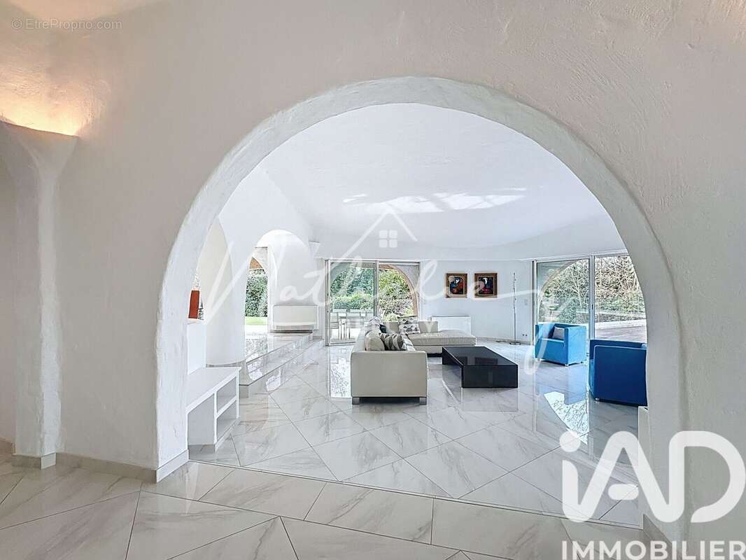 Photo 9 - Maison à MOUANS-SARTOUX