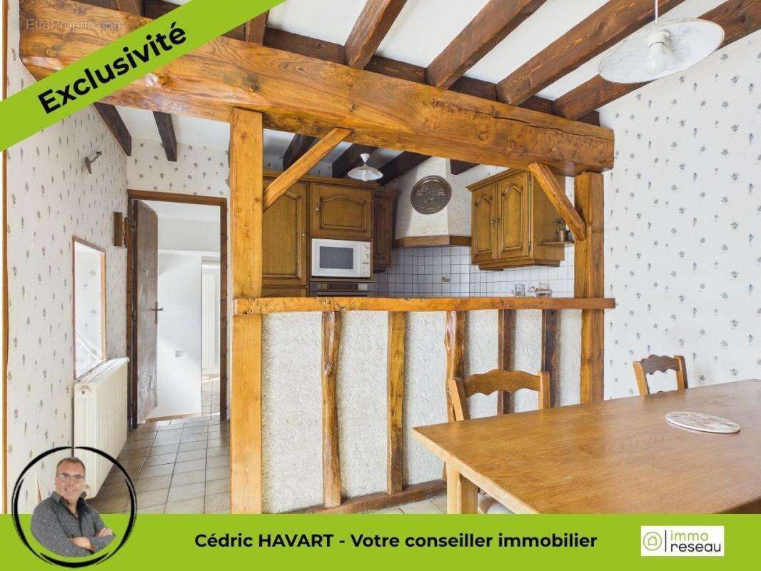 Maison à SAINT-CHARTIER